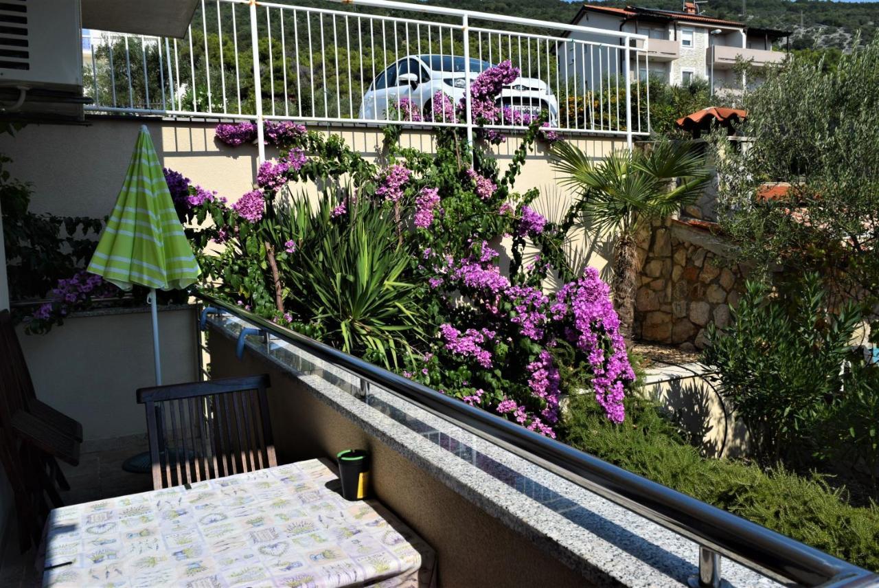 Apartments Mara Đảo Cres Ngoại thất bức ảnh